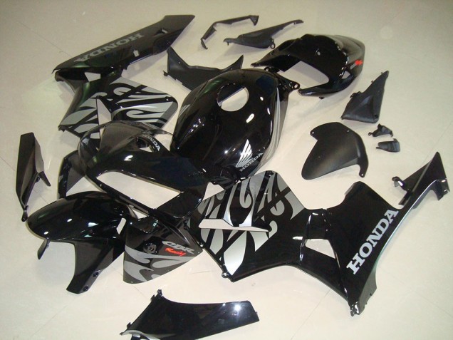 Preto Branco Chama Carenagem Moto CBR 600RR 05-06 Preto Branco Chama Carenagem Moto CBR 600RR 05-06